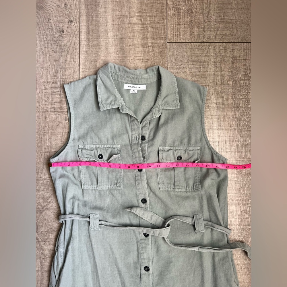 O’NEILL Lucas Woven Romper Size Medium - Picture 4 of 10